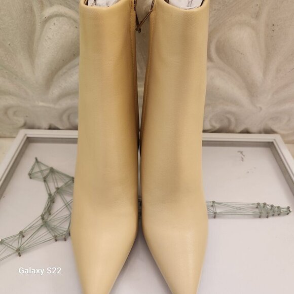 Sam Edelman Ella Pointed Toe Bootie Eggshell. Leather. NIB.  US 7.5 - Picture 3 of 11